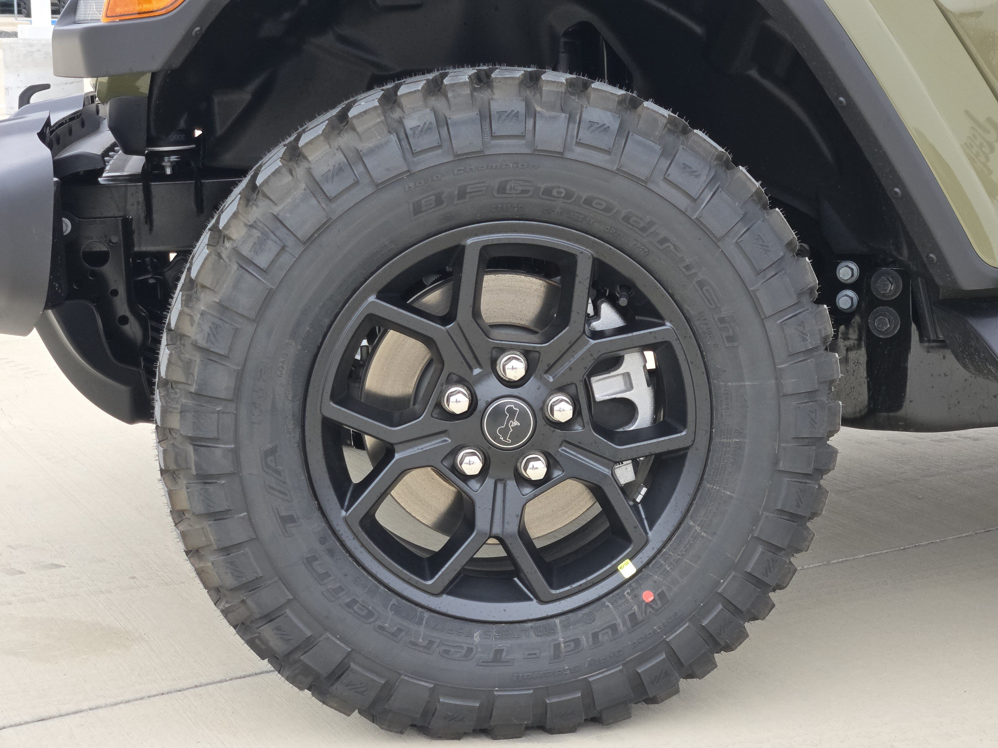 New 2026 Jeep Gladiator Sport AWD/4WD image 10