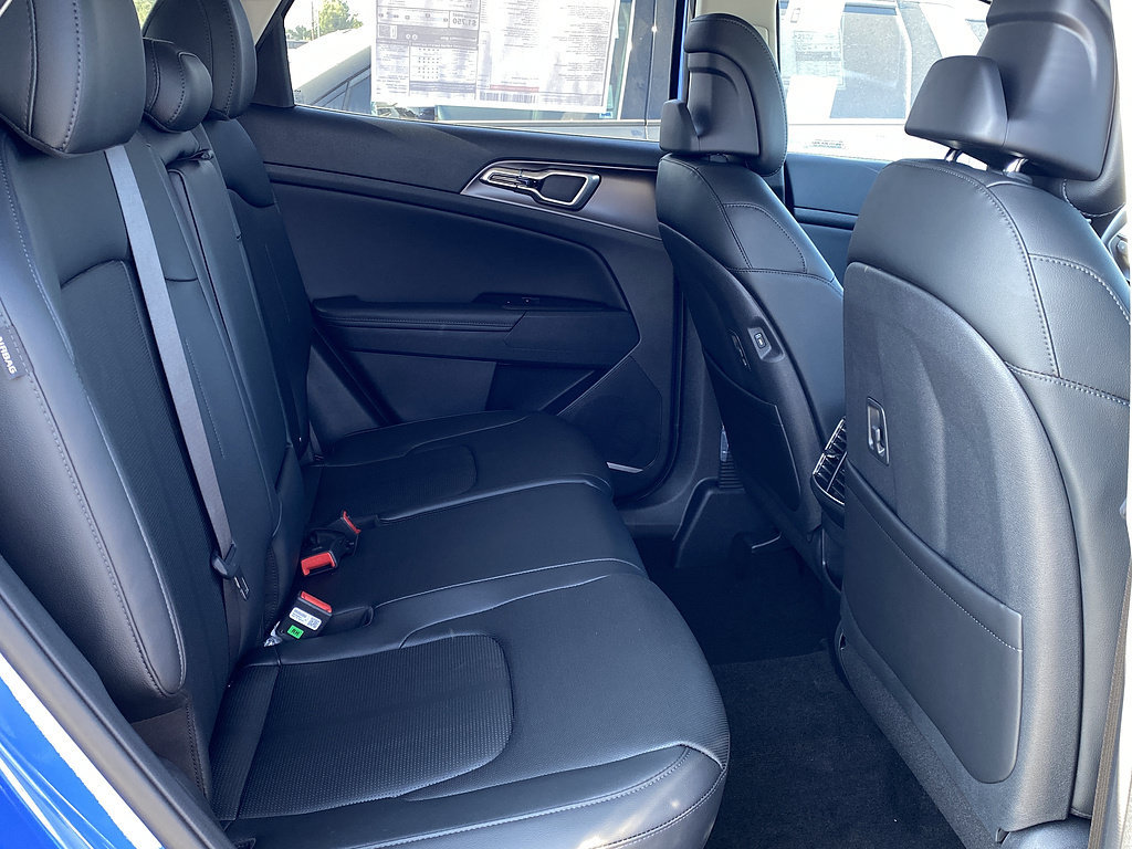 New 2026 Kia Sportage EX FWD image 22