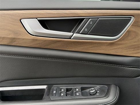 New 2026 Volkswagen Atlas SE image 19