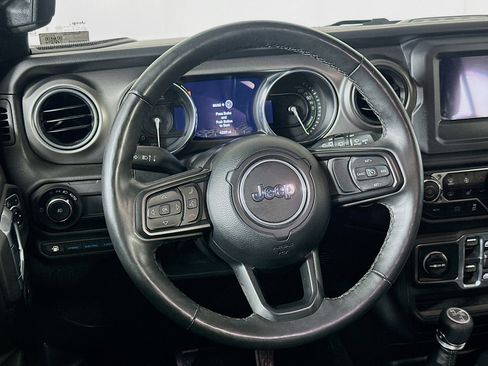 Used 2023 Jeep Wrangler Unlimited w/ Cold Weather Group AWD/4WD image 18