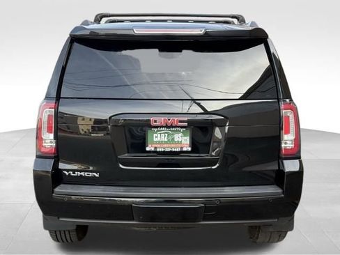 Used 2017 GMC Yukon SLT image 8
