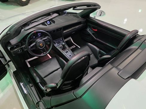 Used 2019 Porsche 911 Speedster RWD image 67