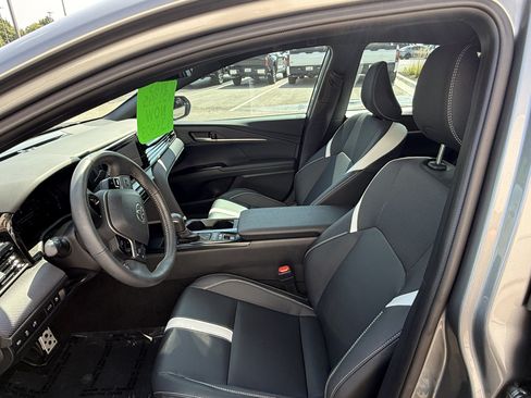 Certified 2026 Toyota Camry SE w/ Convenience Package FWD image 26