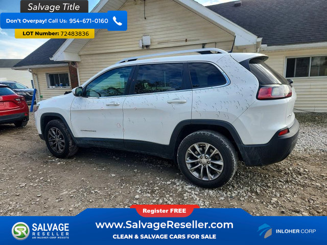 Used 2020 Jeep Cherokee Latitude Plus AWD/4WD image 3