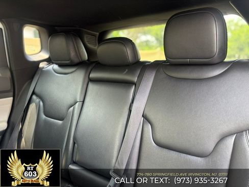 Used 2025 Jeep Compass Limited AWD/4WD image 9