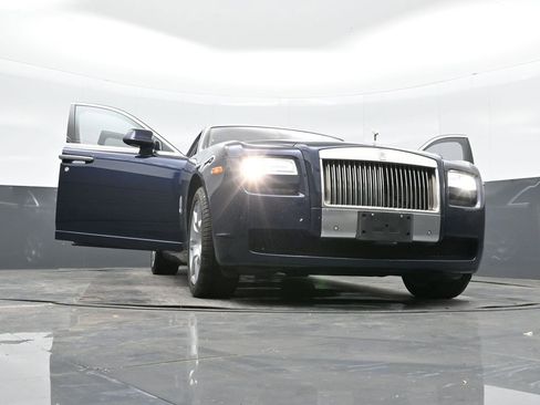 Used 2013 Rolls-Royce Ghost image 49