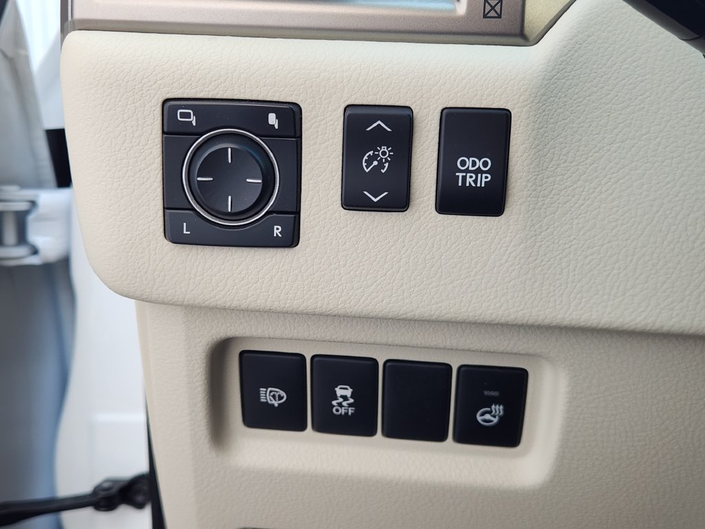 Used 2015 Lexus GX 460 Luxury AWD/4WD image 22