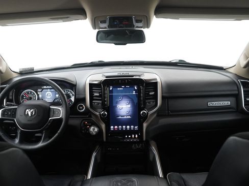 Used 2019 RAM 1500 Laramie image 12