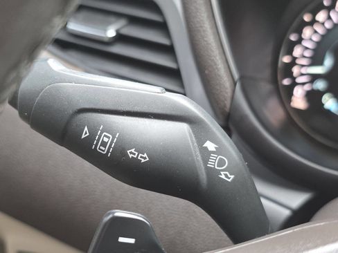 Used 2017 Lincoln MKC Reserve image 14