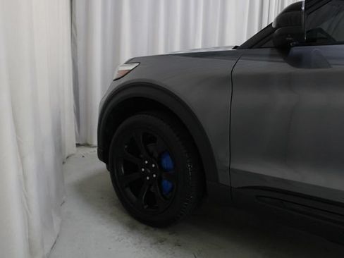 Used 2023 Ford Explorer ST-Line w/ Class IV Trailer Tow Package AWD/4WD image 33