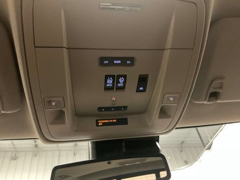 Used 2016 Chevrolet Silverado 1500 High Country w/ High Country Premium Package AWD/4WD image 29