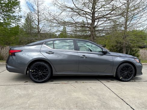 New 2026 Nissan Altima 2.5 SV FWD image 26