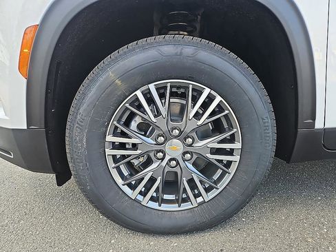 New 2026 Chevrolet Traverse LT image 8