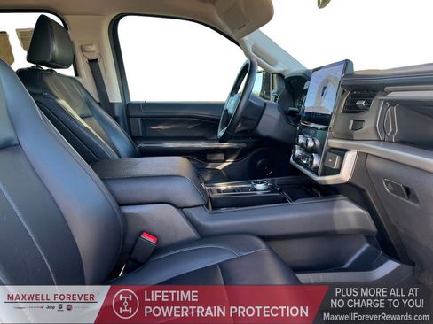 Used 2024 Ford Expedition XLT image 24