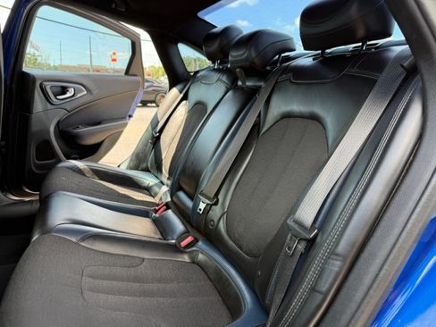 Used 2015 Chrysler 200 S w/ Comfort Group AWD/4WD image 29