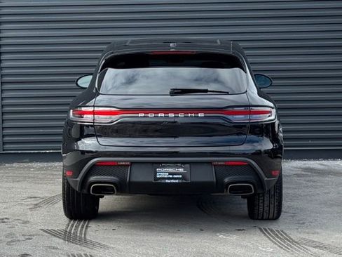Certified 2025 Porsche Macan image 6
