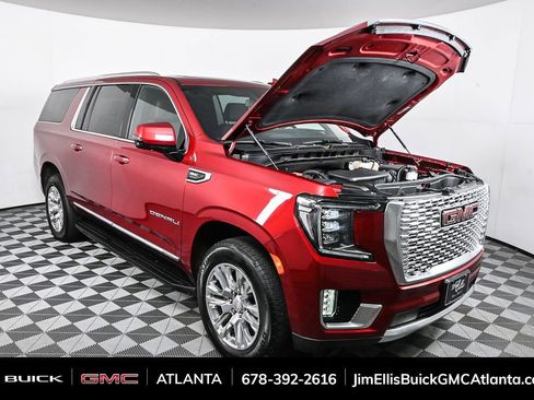 Certified 2024 GMC Yukon XL Denali image 38