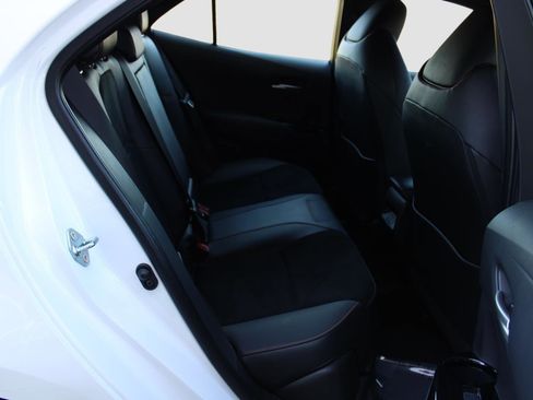 Used 2026 Toyota Corolla SE FWD image 36