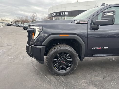 New 2026 GMC Sierra 2500 AT4 image 5