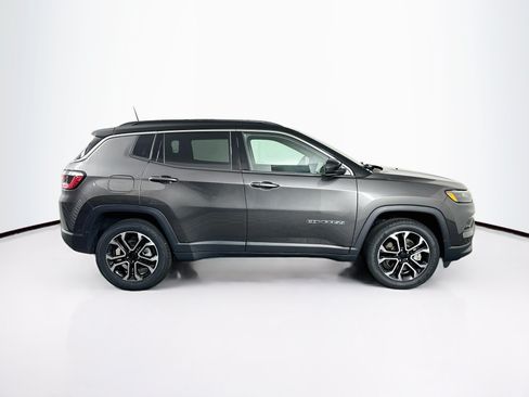Used 2023 Jeep Compass Limited AWD/4WD image 10