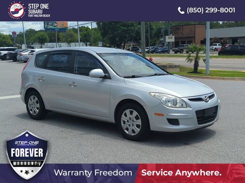 Used 2011 Hyundai Elantra GLS FWD image 9