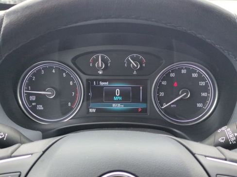 Used 2019 Buick Enclave Essence FWD image 8