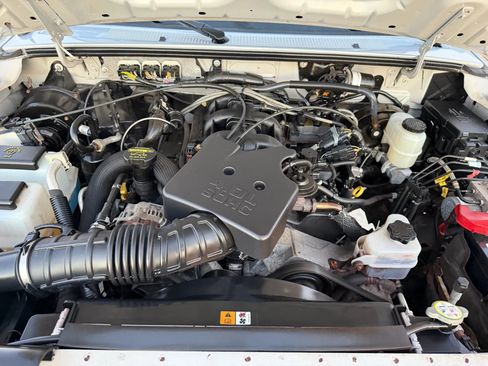 Used 2010 Ford Ranger XLT image 23
