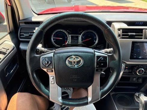 Used 2019 Toyota 4Runner SR5 AWD/4WD image 14