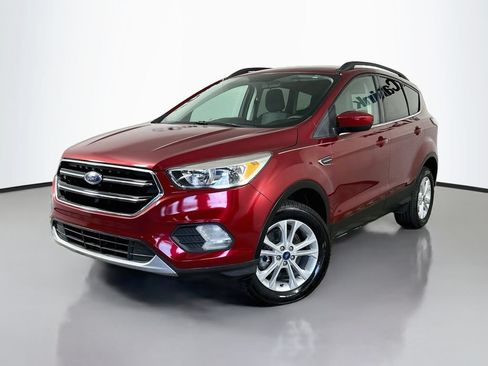 Used 2018 Ford Escape SE AWD/4WD image 3