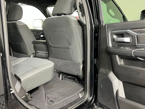 Used 2024 RAM 2500 Big Horn image 27