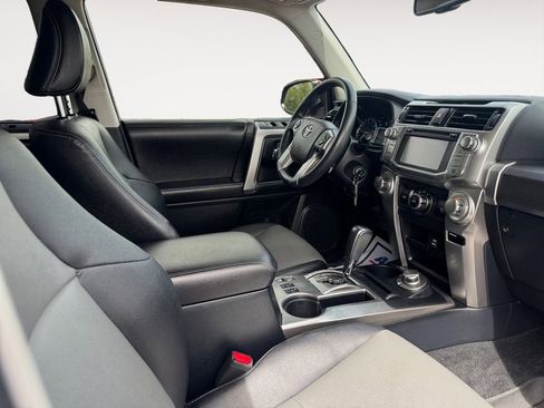 Used 2017 Toyota 4Runner SR5 Premium AWD/4WD image 15
