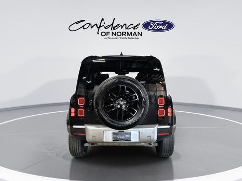 Used 2025 Land Rover Defender 110 S AWD/4WD image 7