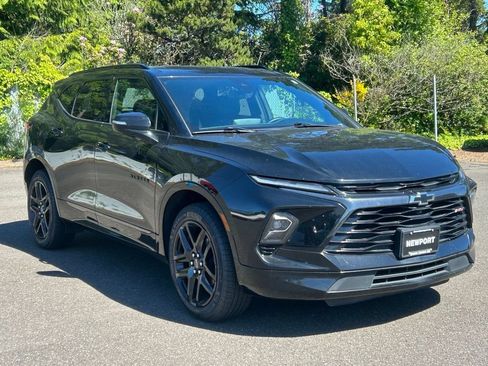 Certified 2024 Chevrolet Blazer RS w/ Driver Confidence II Package AWD/4WD image 3