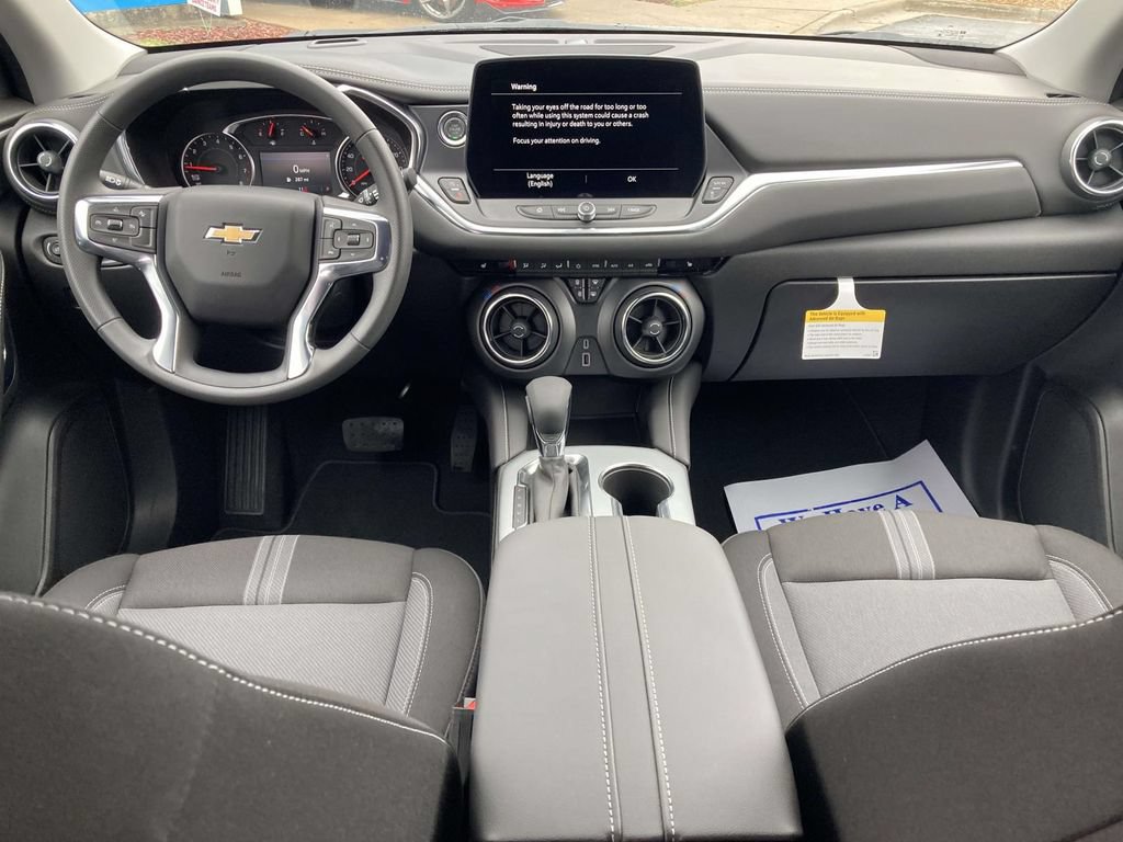 New 2026 Chevrolet Blazer LT w/ Midnight/Sport Edition FWD image 13