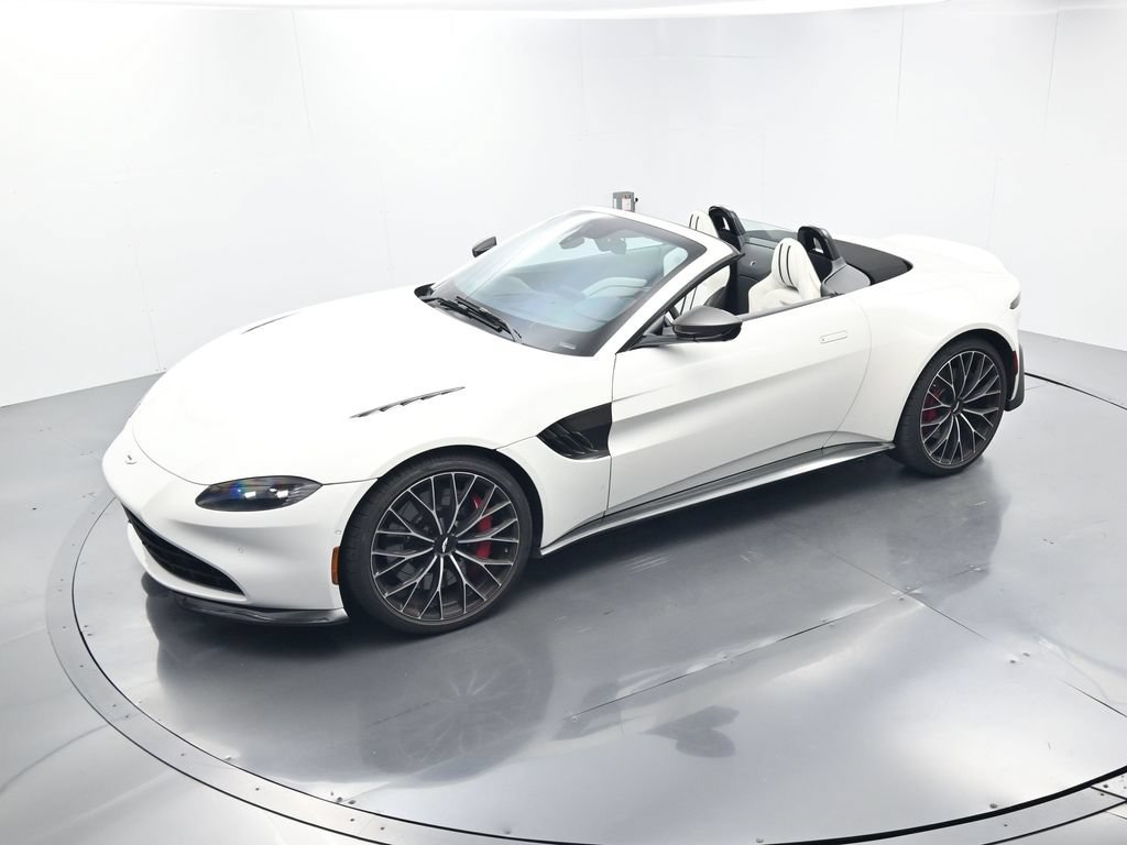 Used 2023 Aston Martin V8 Vantage Roadster RWD image 37