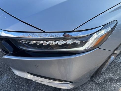 Used 2019 Honda Accord Touring image 28