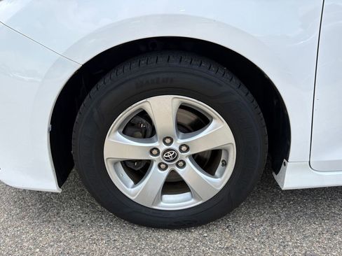 Used 2018 Toyota Sienna LE FWD image 27