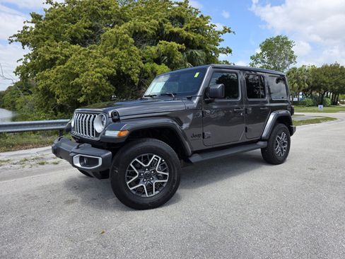 Used 2026 Jeep Wrangler Sahara image 1