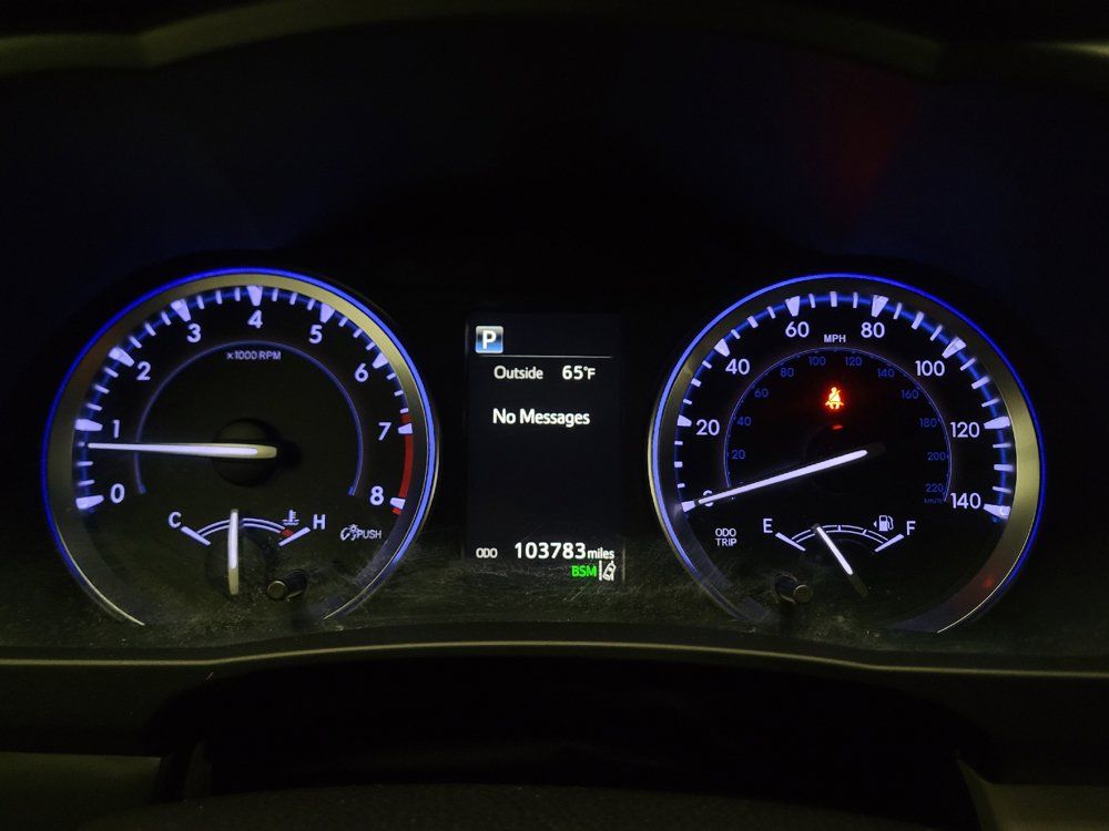 Used 2019 Toyota Highlander XLE FWD image 23