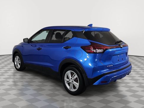 Used 2023 Nissan Kicks S FWD image 6