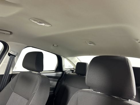 Used 2018 Ford Focus SE FWD image 9