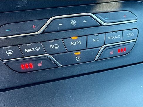 Certified 2019 Ford Edge SEL w/ Equipment Group 201A image 22