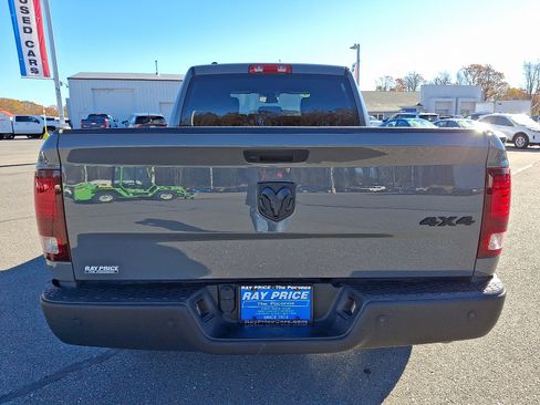 Used 2022 RAM 1500 Classic Warlock w/ Ceramic Gray Warlock Package image 5