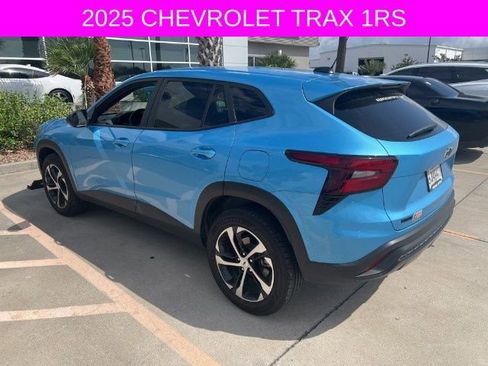Used 2025 Chevrolet Trax RS image 5