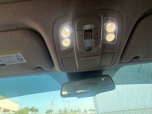 Used 2019 Hyundai Santa Fe Limited w/ Cargo Package image 11