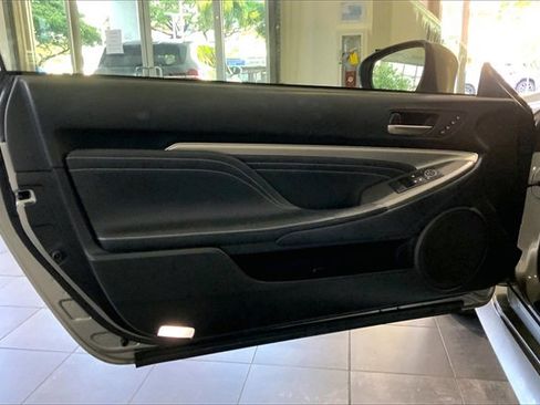 Used 2017 Lexus RC 200t image 21