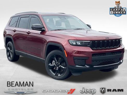 Used 2022 Jeep Grand Cherokee L Laredo image 1