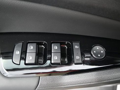 Used 2025 Kia Sportage EX w/ Premium Package FWD image 9