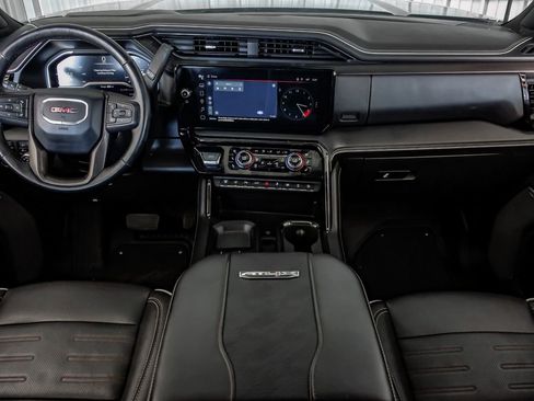 Used 2024 GMC Sierra 2500 AT4X image 13
