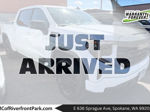 Used 2022 GMC Sierra 1500 Elevation w/ X31 Off-Road Package AWD/4WD image 2
